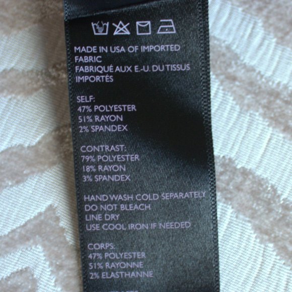 Bundle ✨2/$15 Silence + Noise Top | Black & Burgundy Crop Top - Picture 4 of 4